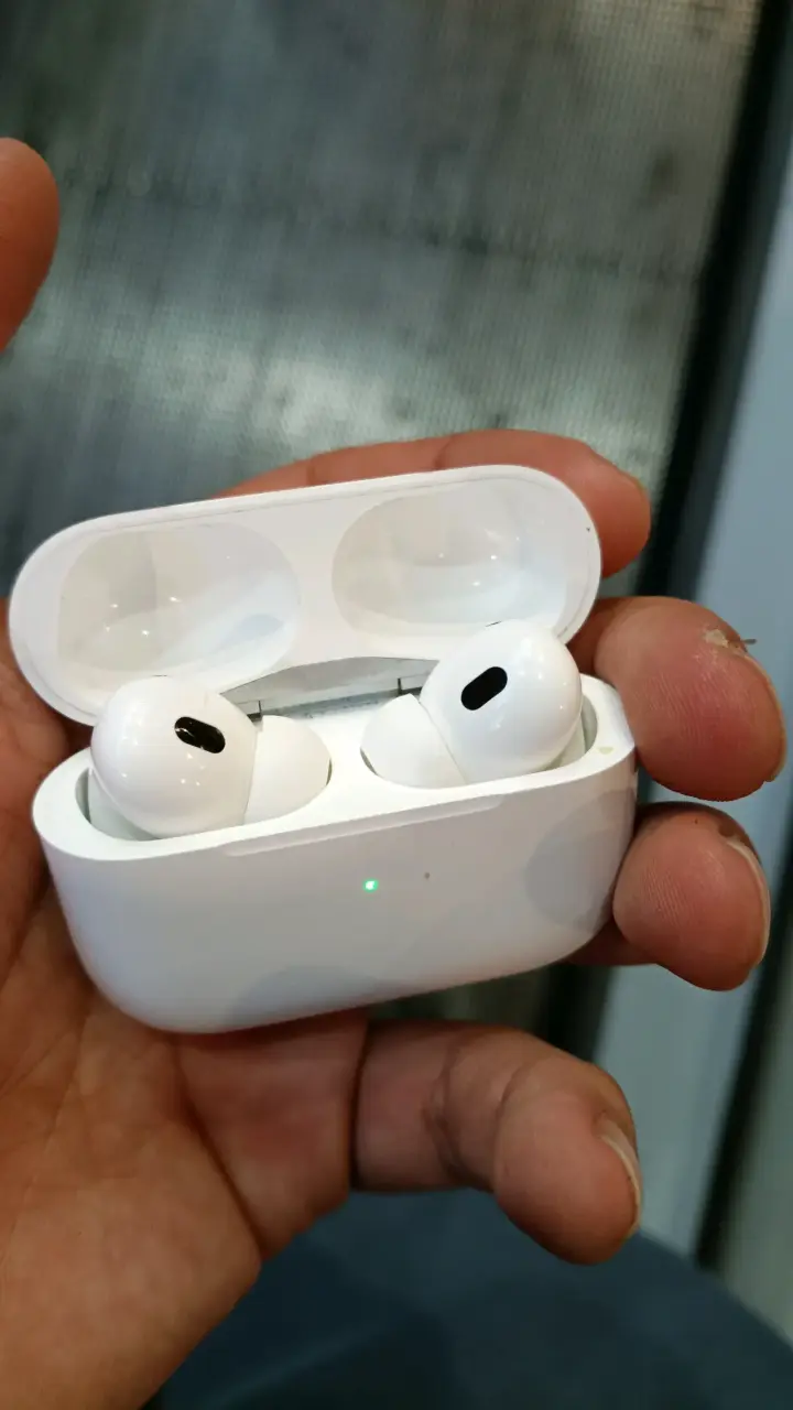 Airpods a2700 2da generación - 1