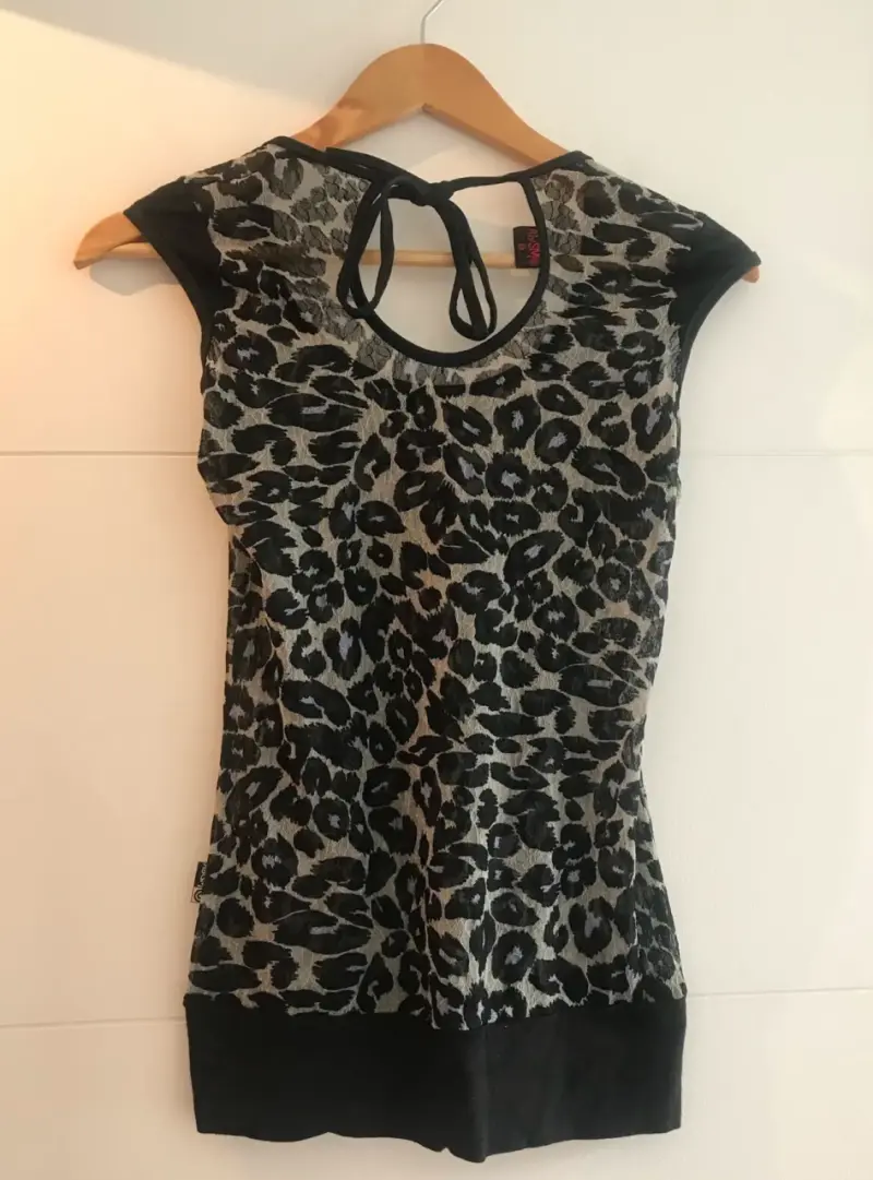 Polera traslúcida - 2