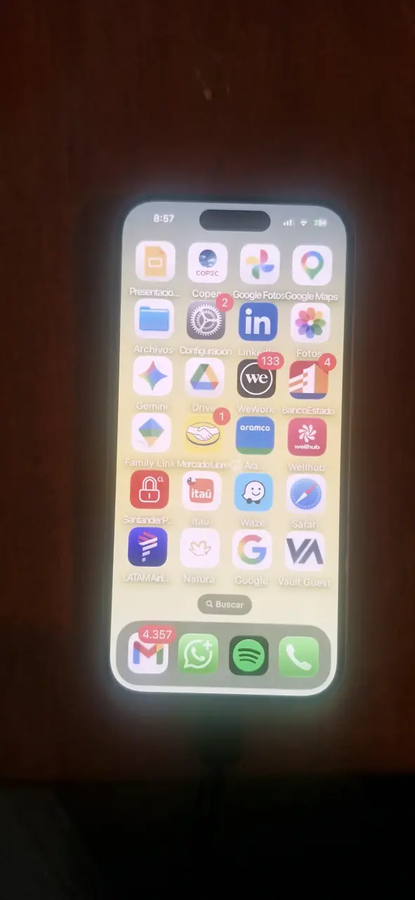 Iphone 16 con 128 en Ram - 1