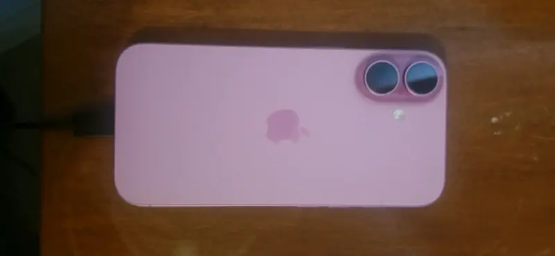 Iphone 16 con 128 en Ram - 2