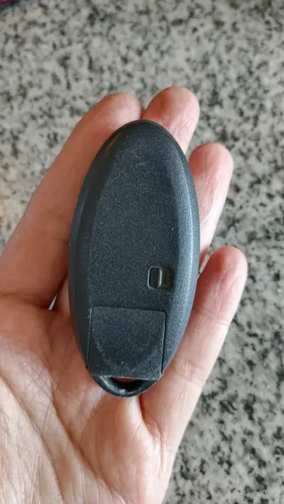 Llave auto Nissan Sentra - miniatura 2