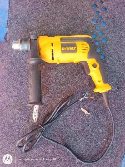 Taladro Dewalt - miniatura 1