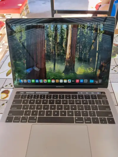 Macbook pro - miniatura 4