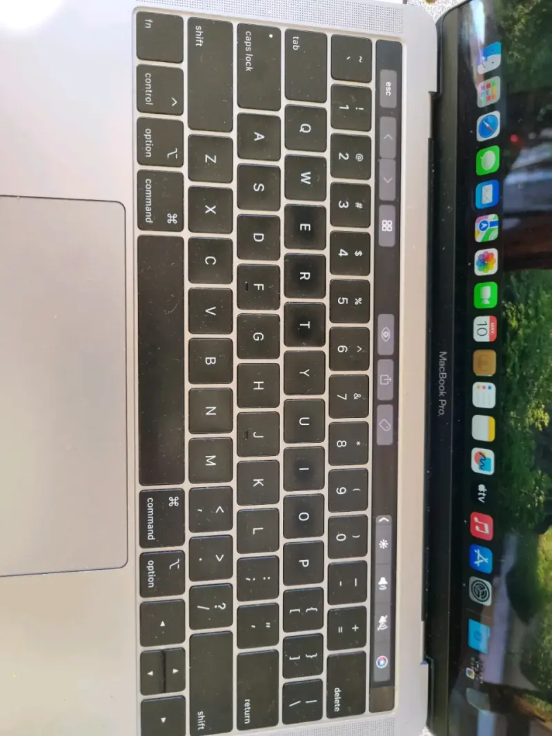 Macbook pro - 6