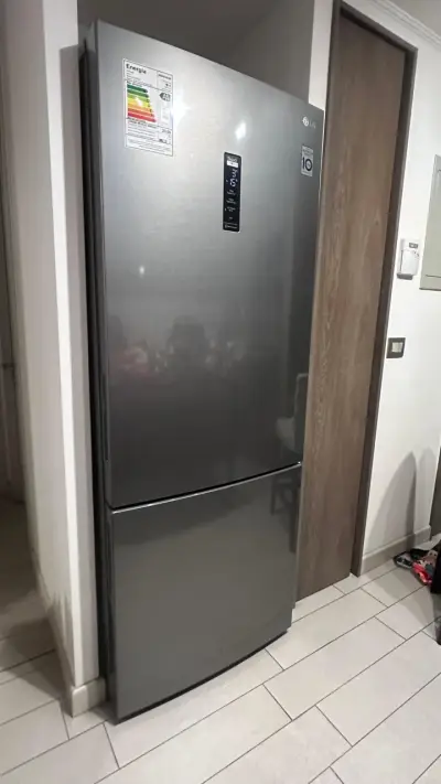 Refrigerador inverter LG botton frezar - miniatura 2
