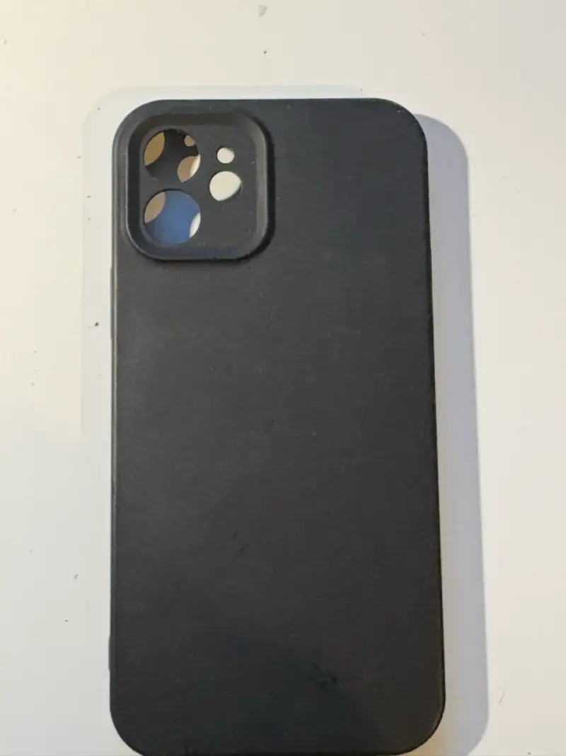 Carcasa negra iPhone 12