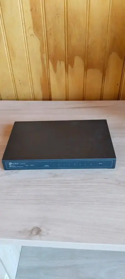 Switch Linksys Gigabit de 8 puertos - miniatura 1