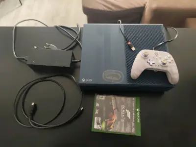 Vendo Xbox one edición Forza Motorsport - miniatura 1