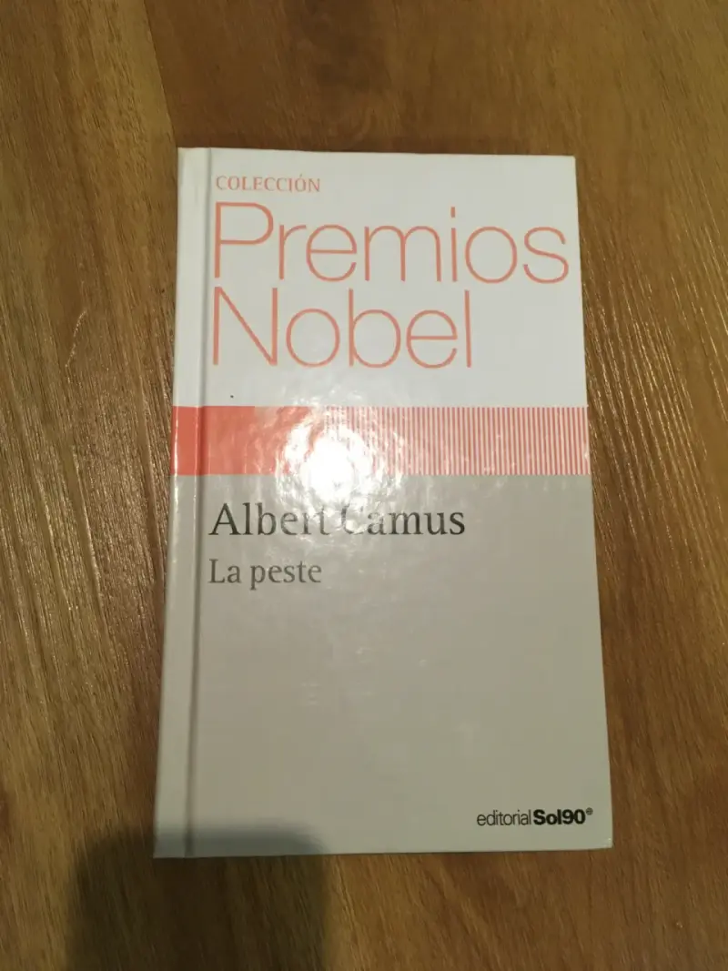 La peste - Albert Camus - tapa dura - 1