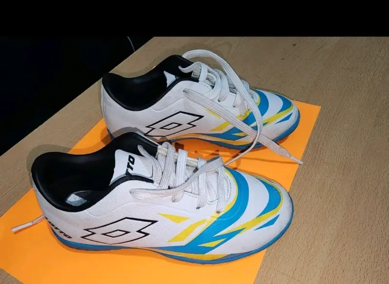 Zapatillas de fútbol - 1