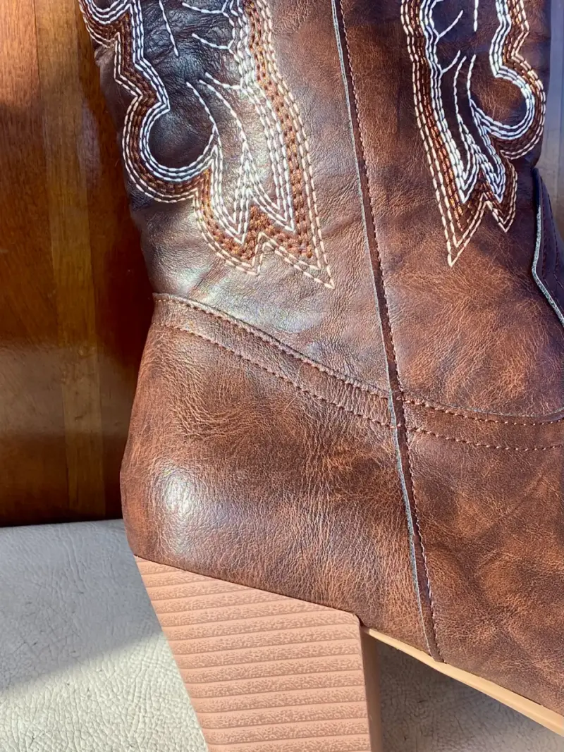 Botas cowboy nuevas talla 41 🤎 Estilo western - 2