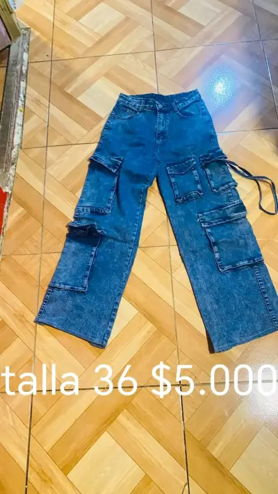 Venta de ropa - miniatura 1