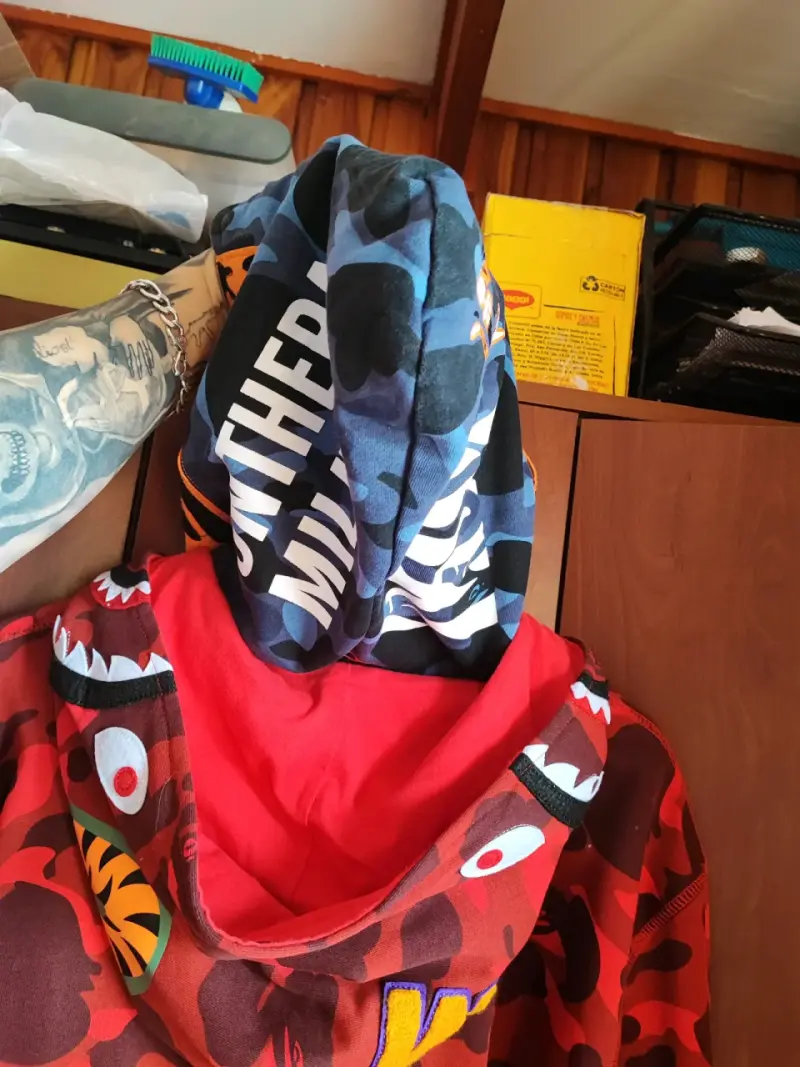 BAPE conjunto exclusivo - 4