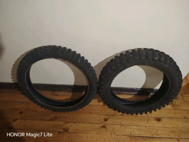 Neumáticos de moto - 1