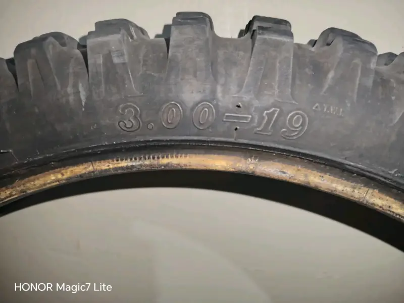 Neumáticos de moto - 4