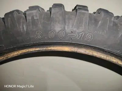 Neumáticos de moto - miniatura 4