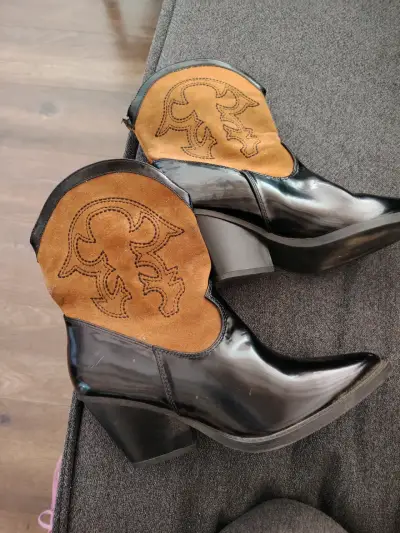Botines baqueros N36 - miniatura 3