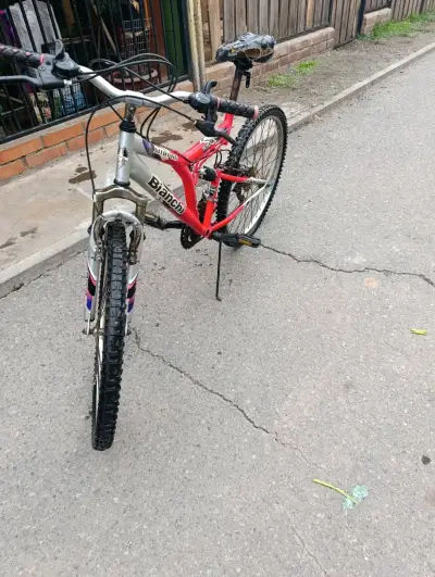 Bicicleta aro 26 - miniatura 2