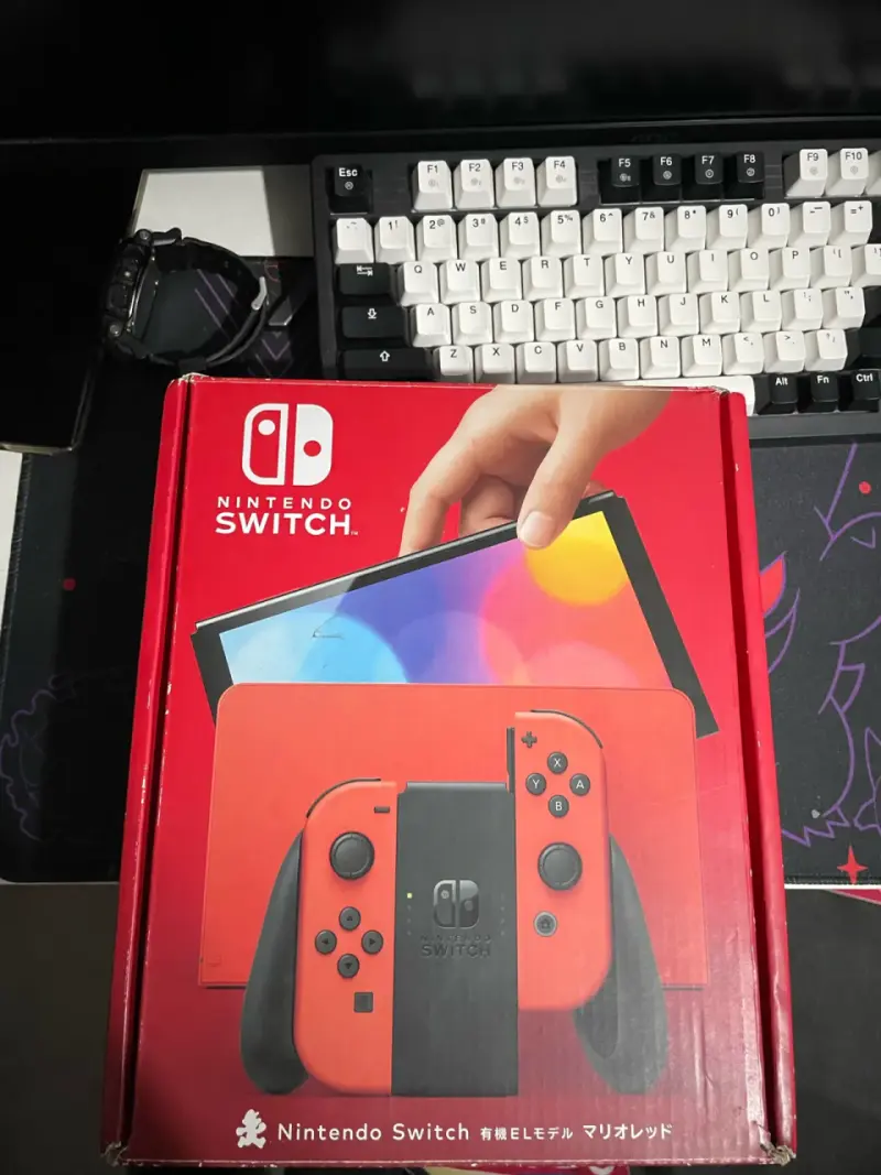 Nintendo switch oled versión Mario - 1