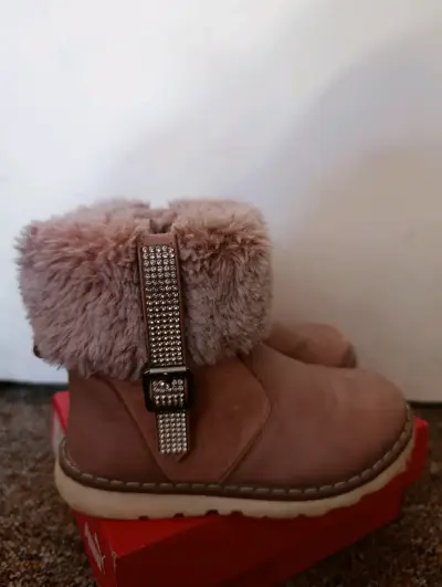 Zapatillas niña y chaqueta - miniatura 2