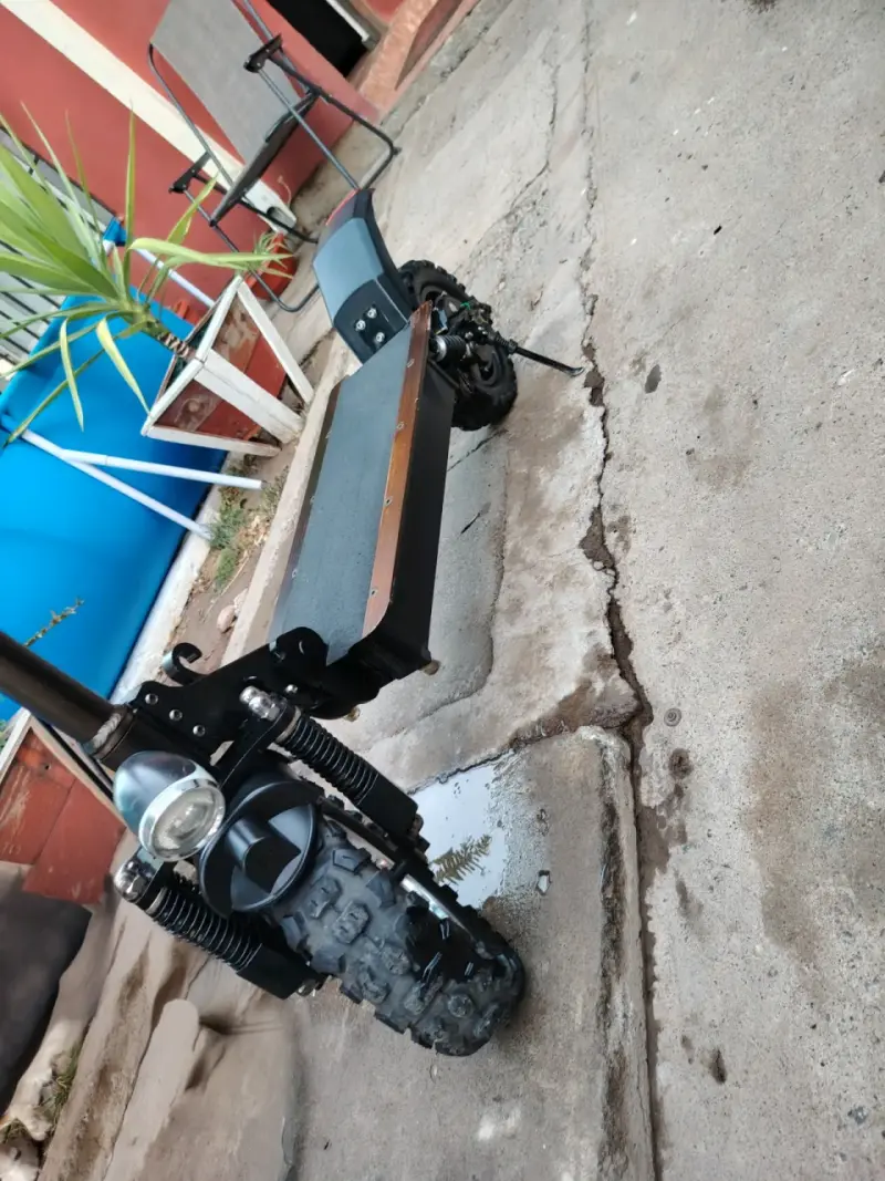 Scuter eléctrico Marca scoop 4x4 - 4