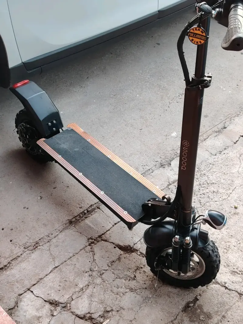 Scuter eléctrico Marca scoop 4x4 - 5