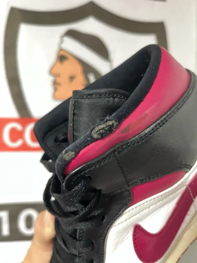 Air Jordan 1 Mid Bred Toe [2019] - 6