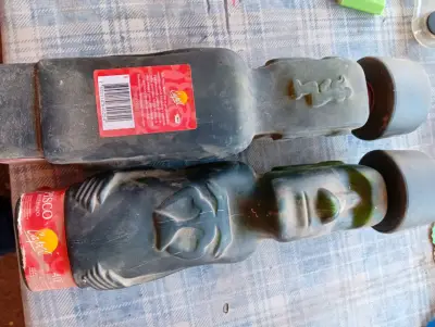 Moai de vidrio botella coleccion - miniatura 2