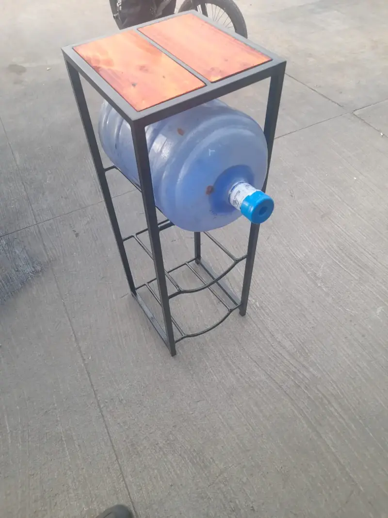 Porta bidones de agua 20 litros - 1