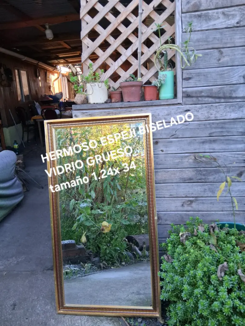 Espejo biselado, medidas 1.24x34