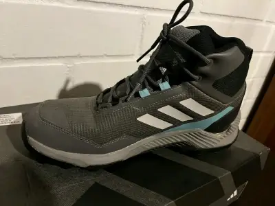 Zapatilla trekking Adidas - miniatura 2