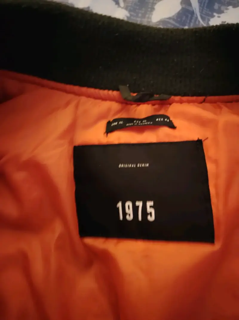 Chaqueta bomber usada - 2