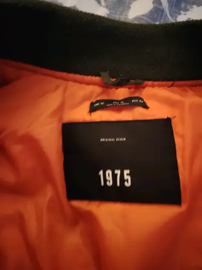 Chaqueta bomber usada - miniatura 2