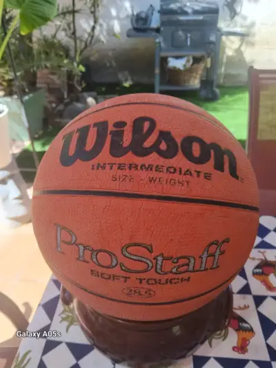 Pelotas de basketball - miniatura 4