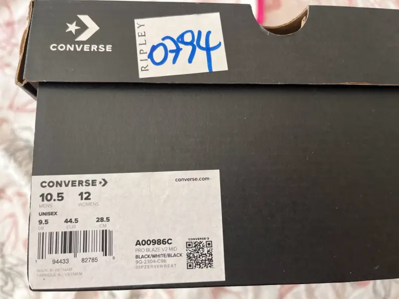 Vendo 2 pares de zapatillas Nuevas Converse y Puma - 8