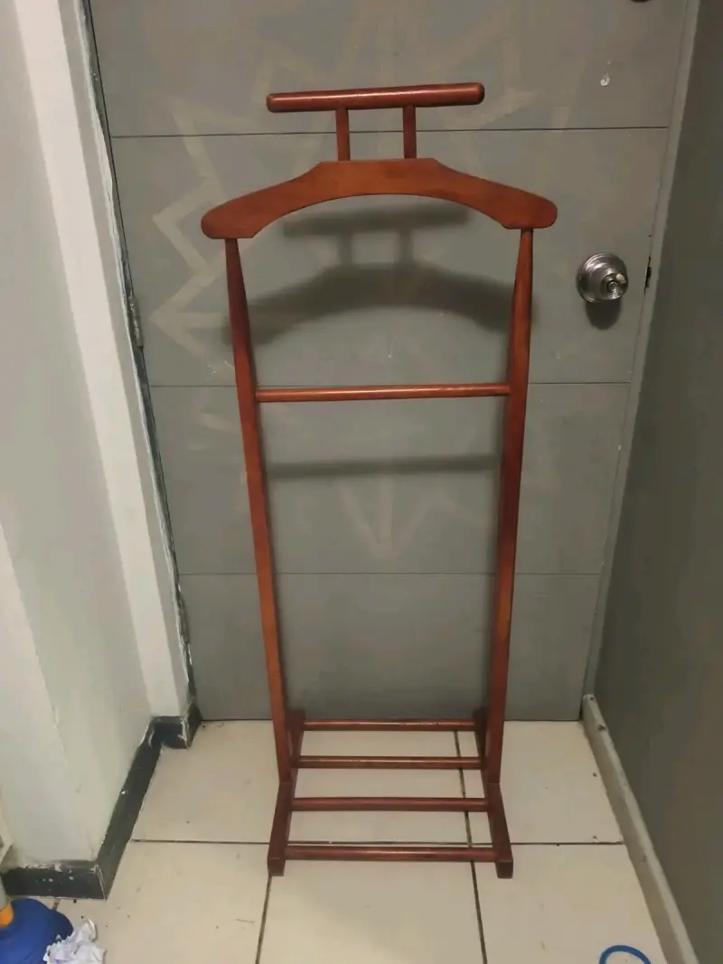 Perchero de madera