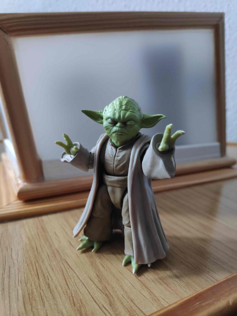 Yoda Sh Figuarts - 3