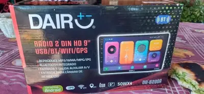 Radio pantalla tactil - miniatura 1