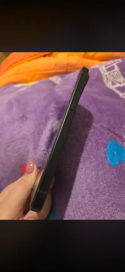 iPhone 15 negro matte - miniatura 3