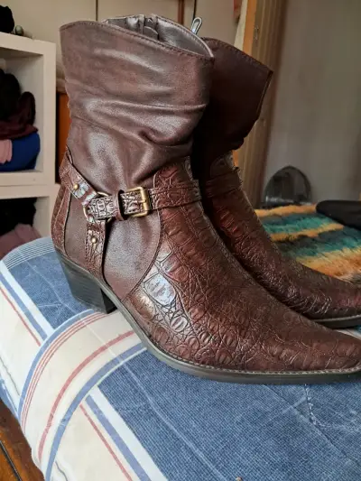 Botas estilo vaquera - miniatura 1