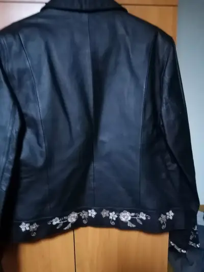 Chaqueta de cuero - miniatura 1