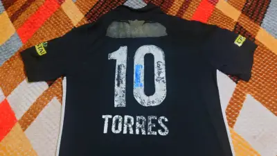 Se vende camiseta original Umbro año 2010 - miniatura 3