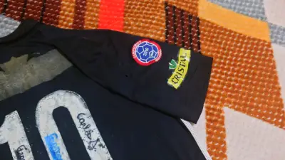 Se vende camiseta original Umbro año 2010 - miniatura 4