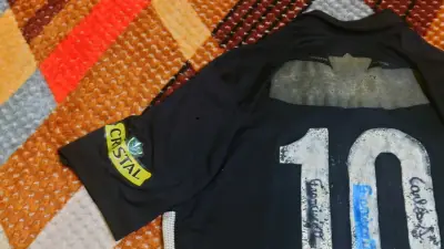 Se vende camiseta original Umbro año 2010 - miniatura 5