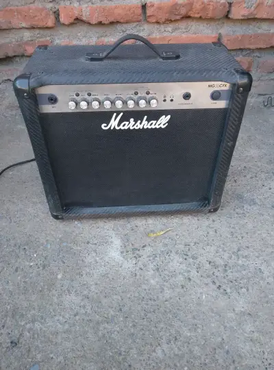 Amplificador Marshall MG30CFX - miniatura 1