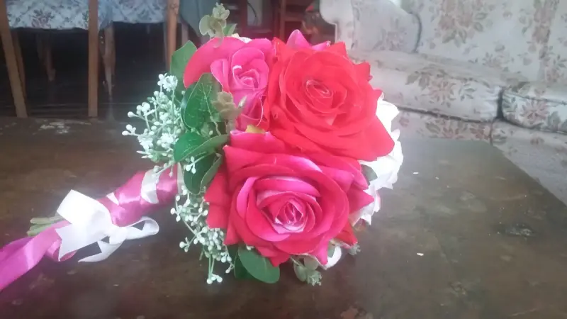 Ramos de novia con flores de seda o artificiales - 3