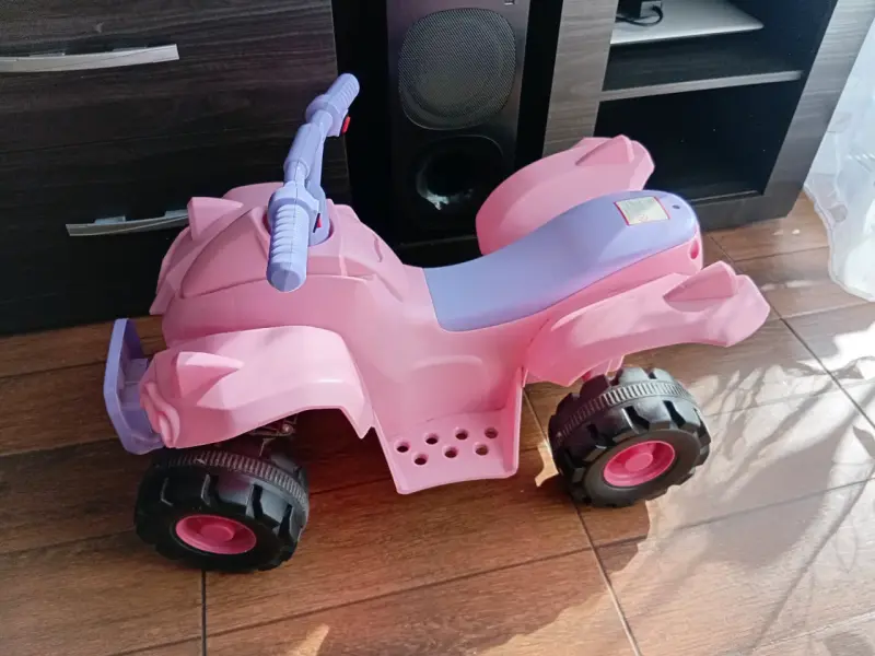 Cuatri Moto Eléctrica Niña - 1