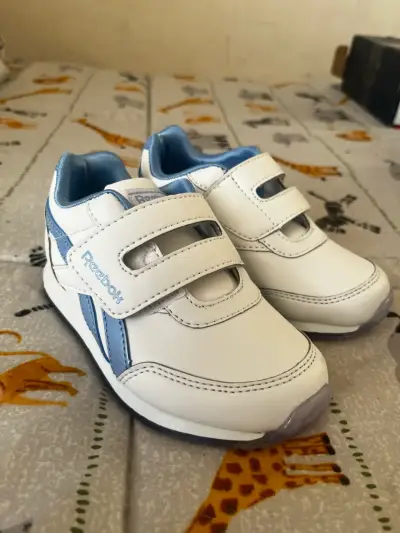 Zapatillas niñas Reebok nuevas - miniatura 1