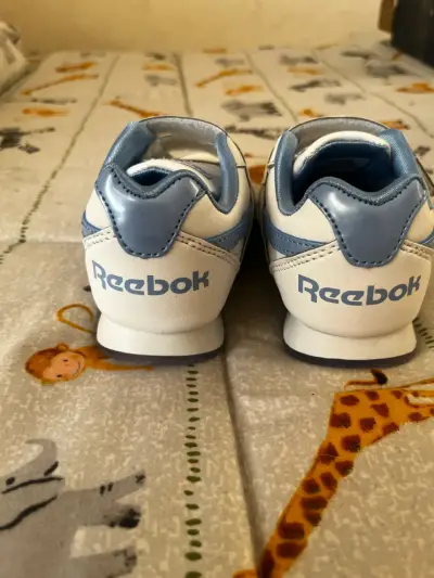 Zapatillas niñas Reebok nuevas - miniatura 3