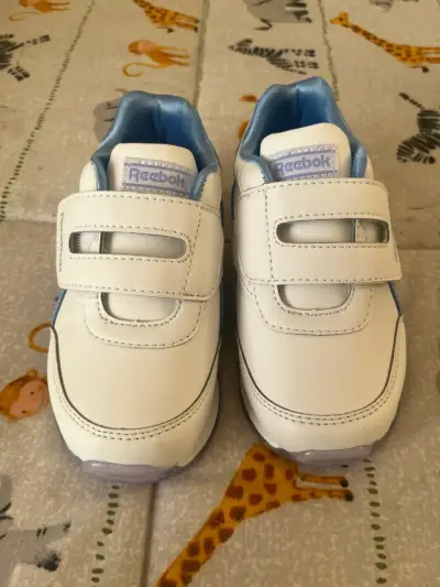 Zapatillas niñas Reebok nuevas - miniatura 5